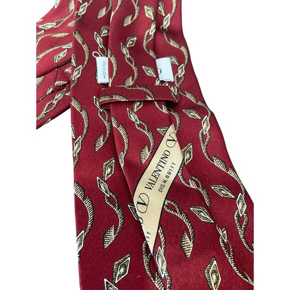 Valentino Cravatte Men's Neck Tie Classic 100% Silk Luxury Designer Maroon Italy - Picture 3 of 5